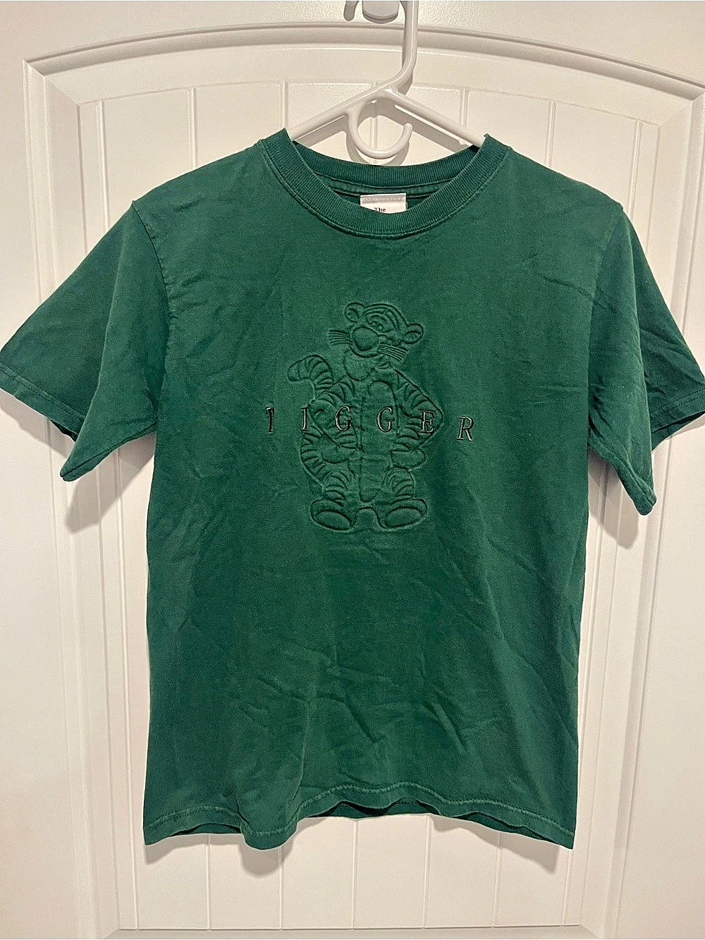 Vintage Disney Store Tigger Green Embroidered T Shirt Small Y2K